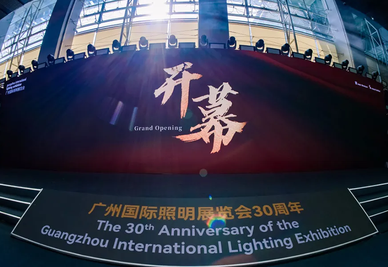 首日聚焦｜BB电子游戏电源光亚展现场热力全开，手艺实力尽显锋芒